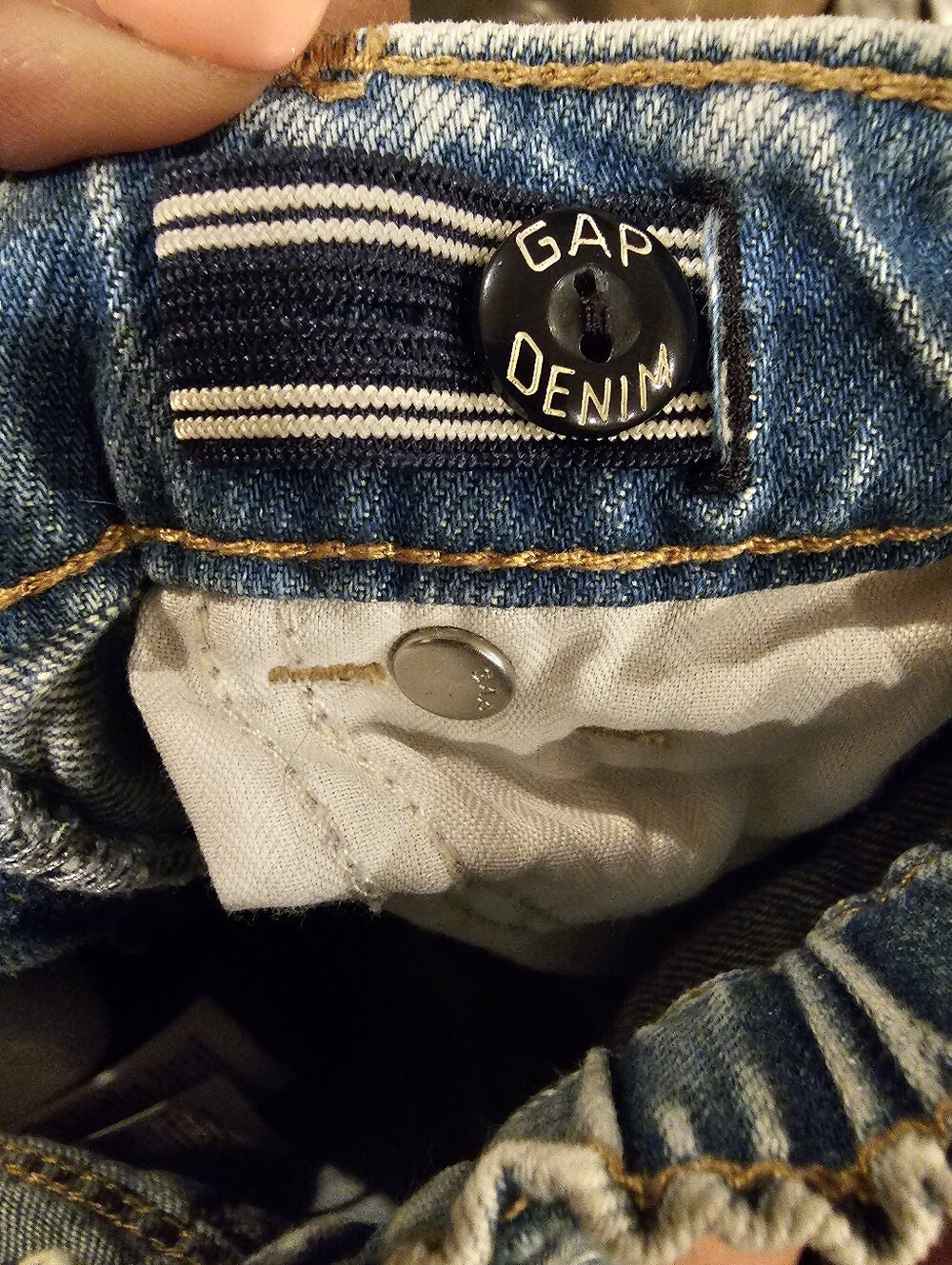 babyGap Toddler Girl Stride Jeans Light Wash Heart Knee Patches - Size 2T - Picture 5 of 5